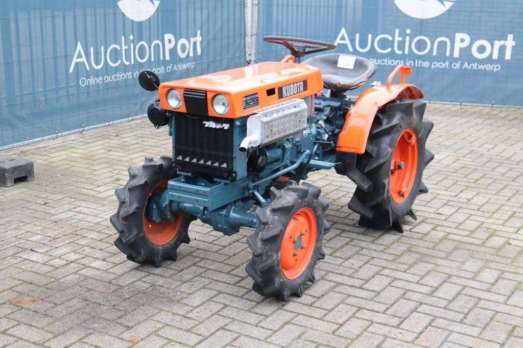 Traktor des Typs Kubota B7000, Gebrauchtmaschine in Antwerpen (Bild 10)