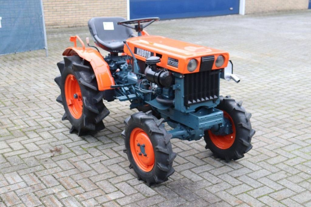 Traktor typu Kubota B7000, Gebrauchtmaschine w Antwerpen (Zdjęcie 8)