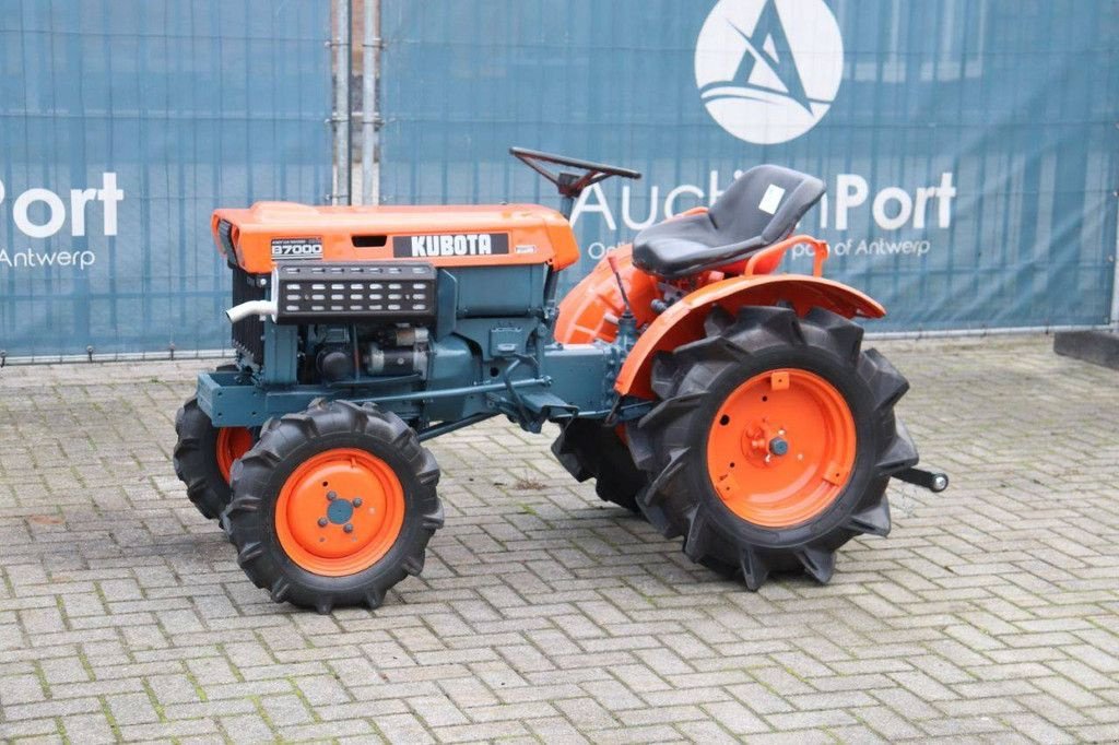 Traktor typu Kubota B7000, Gebrauchtmaschine w Antwerpen (Zdjęcie 1)