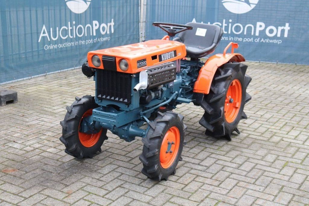 Traktor typu Kubota B7000, Gebrauchtmaschine w Antwerpen (Zdjęcie 10)