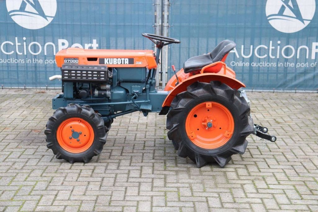 Traktor typu Kubota B7000, Gebrauchtmaschine w Antwerpen (Zdjęcie 2)
