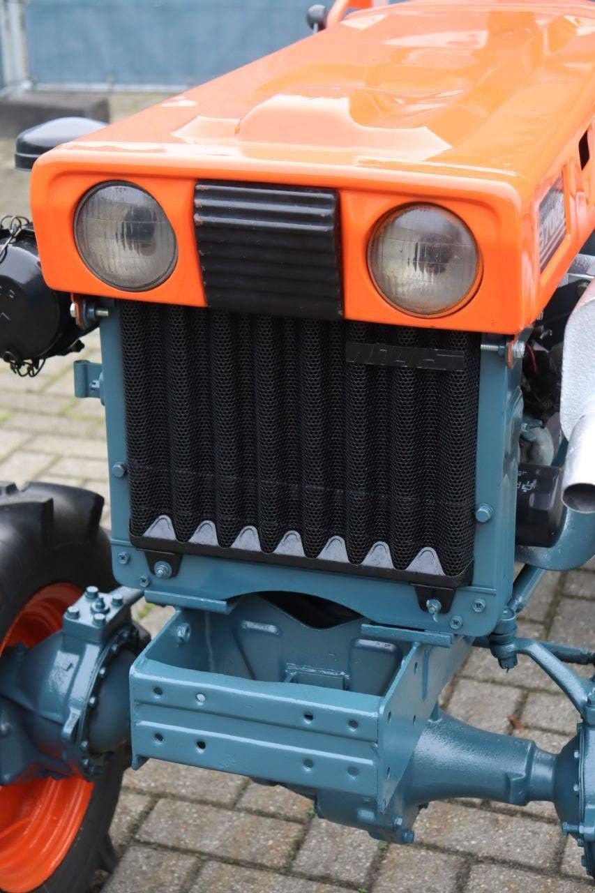 Traktor typu Kubota B7000, Gebrauchtmaschine w Antwerpen (Zdjęcie 11)