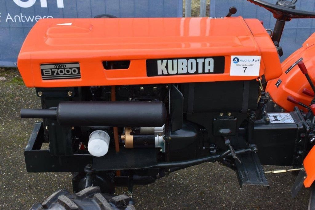Traktor of the type Kubota B7000, Gebrauchtmaschine in Antwerpen (Picture 10)