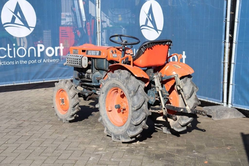 Traktor typu Kubota B7000, Gebrauchtmaschine v Antwerpen (Obrázok 4)
