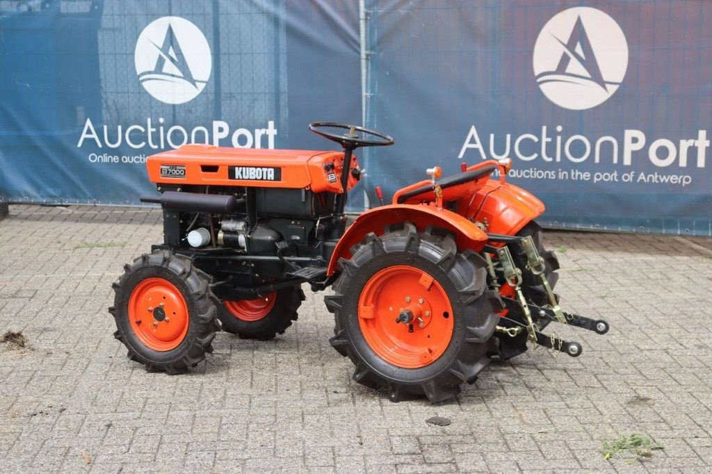 Traktor typu Kubota B7000, Gebrauchtmaschine w Antwerpen (Zdjęcie 3)