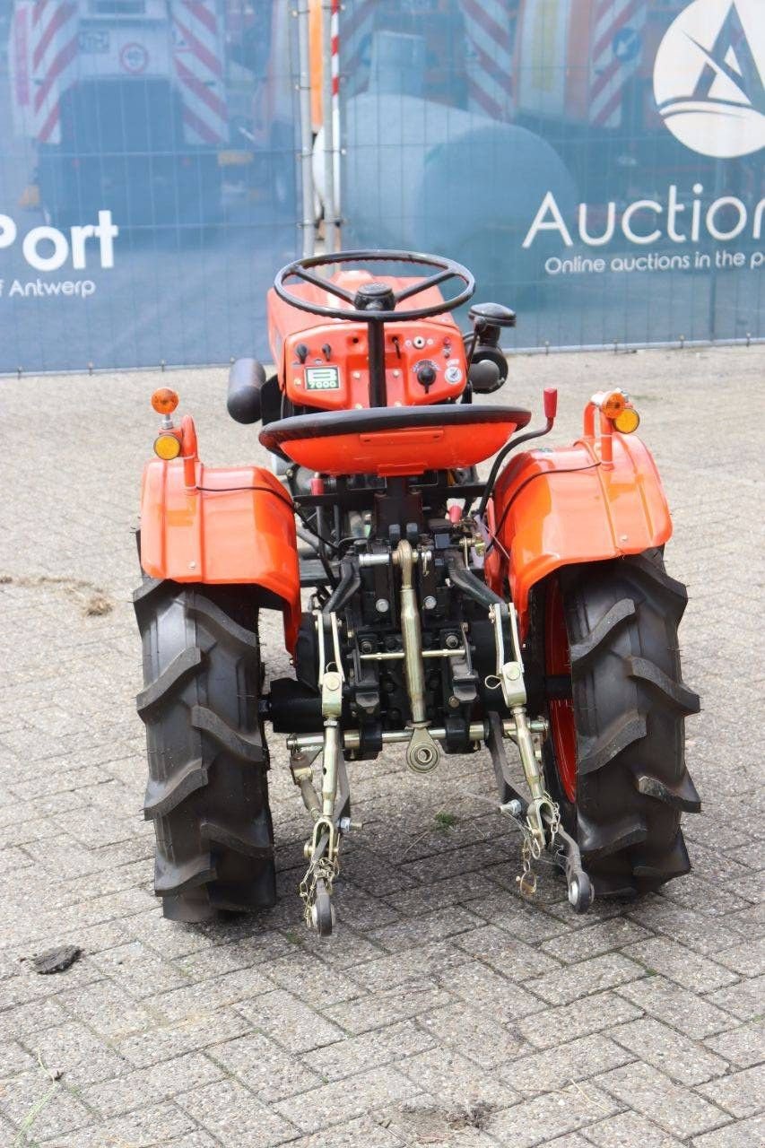 Traktor Türe ait Kubota B7000, Gebrauchtmaschine içinde Antwerpen (resim 5)