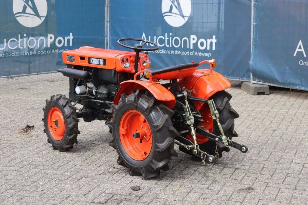 Traktor Türe ait Kubota B7000, Gebrauchtmaschine içinde Antwerpen (resim 4)