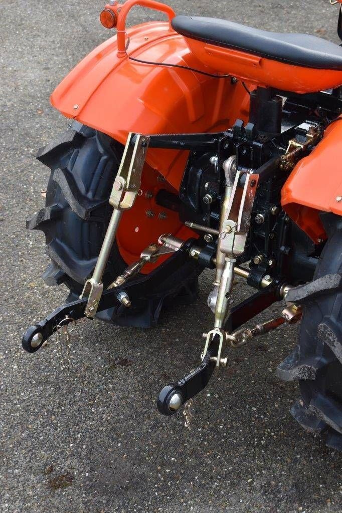 Traktor des Typs Kubota B7000, Gebrauchtmaschine in Antwerpen (Bild 5)