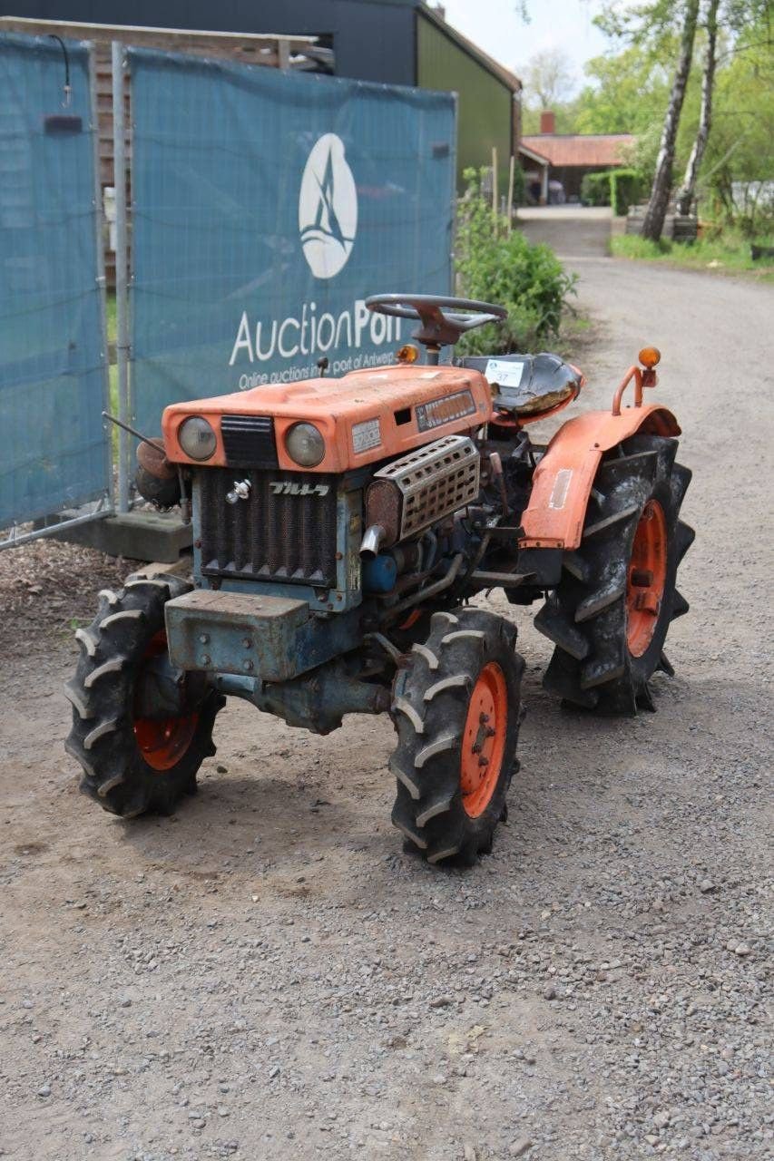 Traktor van het type Kubota B7000, Gebrauchtmaschine in Antwerpen (Foto 10)
