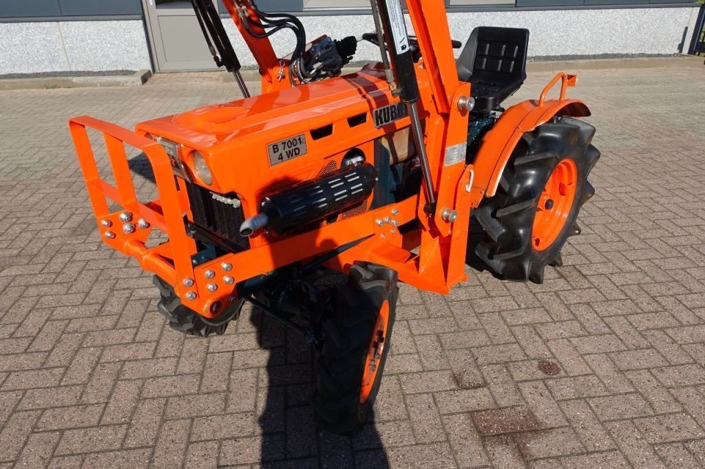 Traktor des Typs Kubota B7001 4wd / Voorlader, Gebrauchtmaschine in Swifterband (Bild 4)