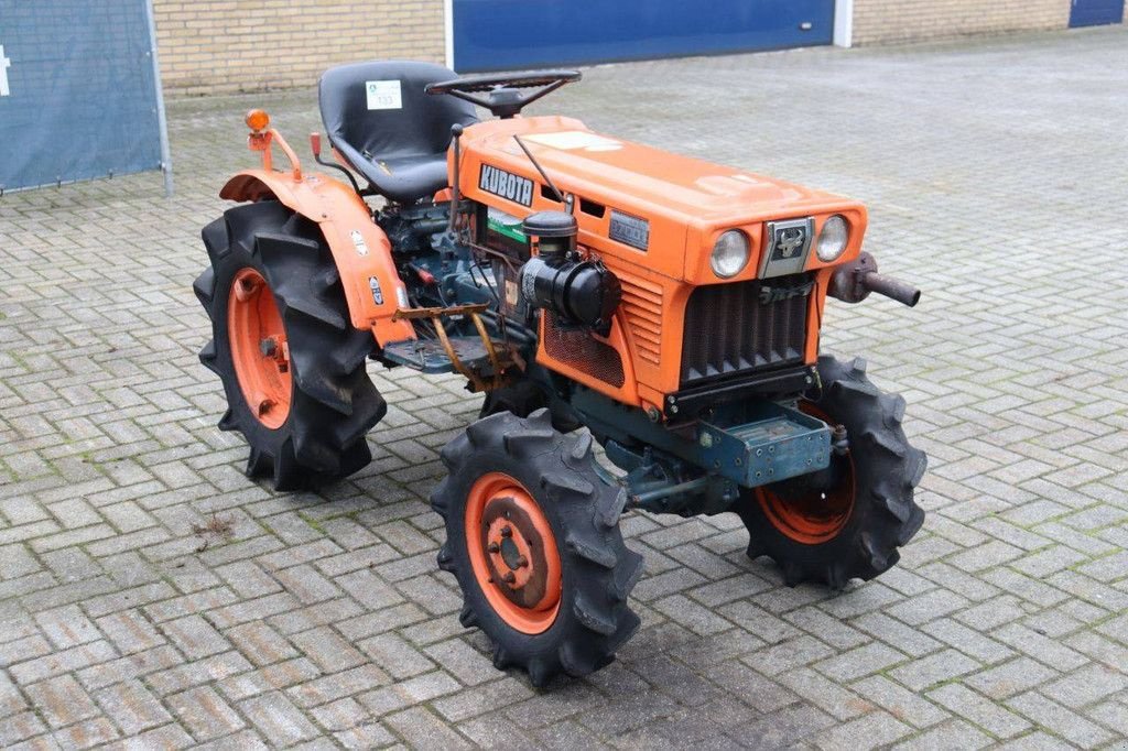 Traktor del tipo Kubota B7001, Gebrauchtmaschine In Antwerpen (Immagine 8)