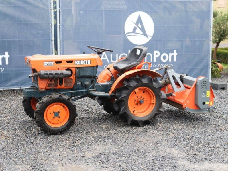 Traktor от тип Kubota B7001, Gebrauchtmaschine в Antwerpen (Снимка 1)