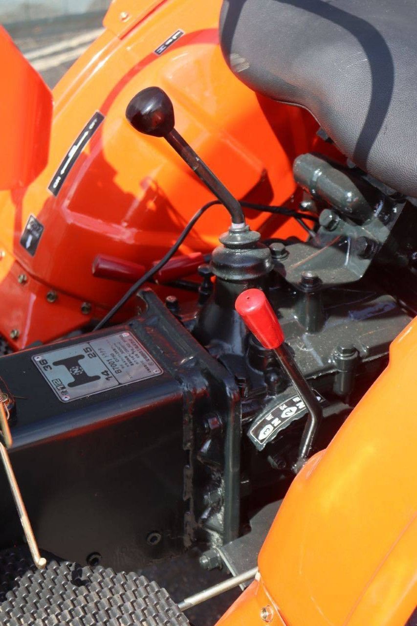 Traktor typu Kubota B7001, Gebrauchtmaschine v Antwerpen (Obrázek 8)