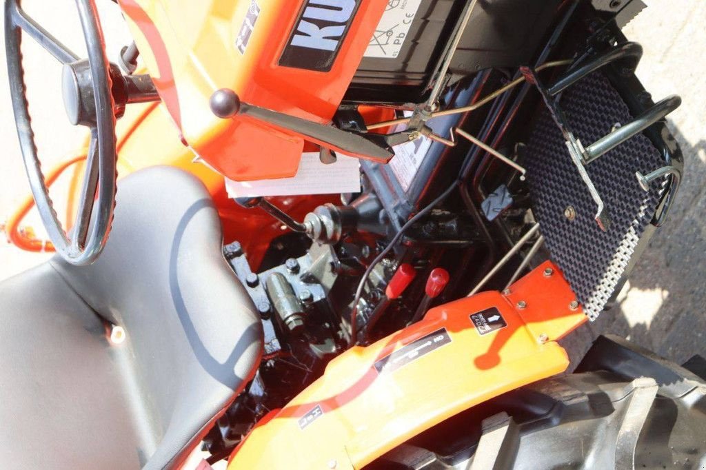 Traktor typu Kubota B7001, Gebrauchtmaschine v Antwerpen (Obrázek 9)