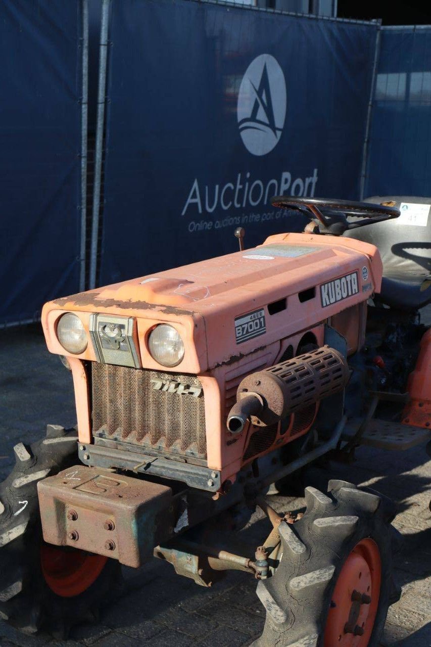 Traktor van het type Kubota B7001, Gebrauchtmaschine in Antwerpen (Foto 11)