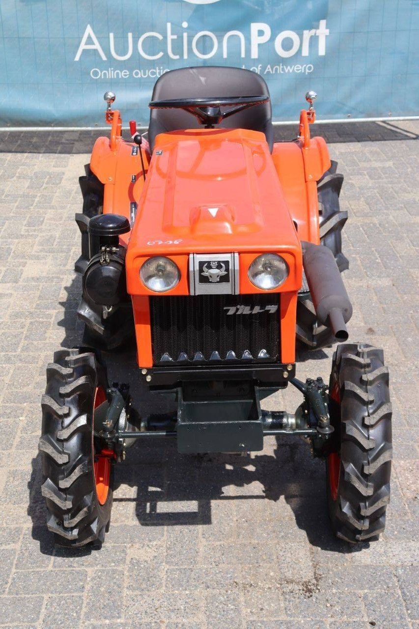 Traktor от тип Kubota B7001, Gebrauchtmaschine в Antwerpen (Снимка 5)