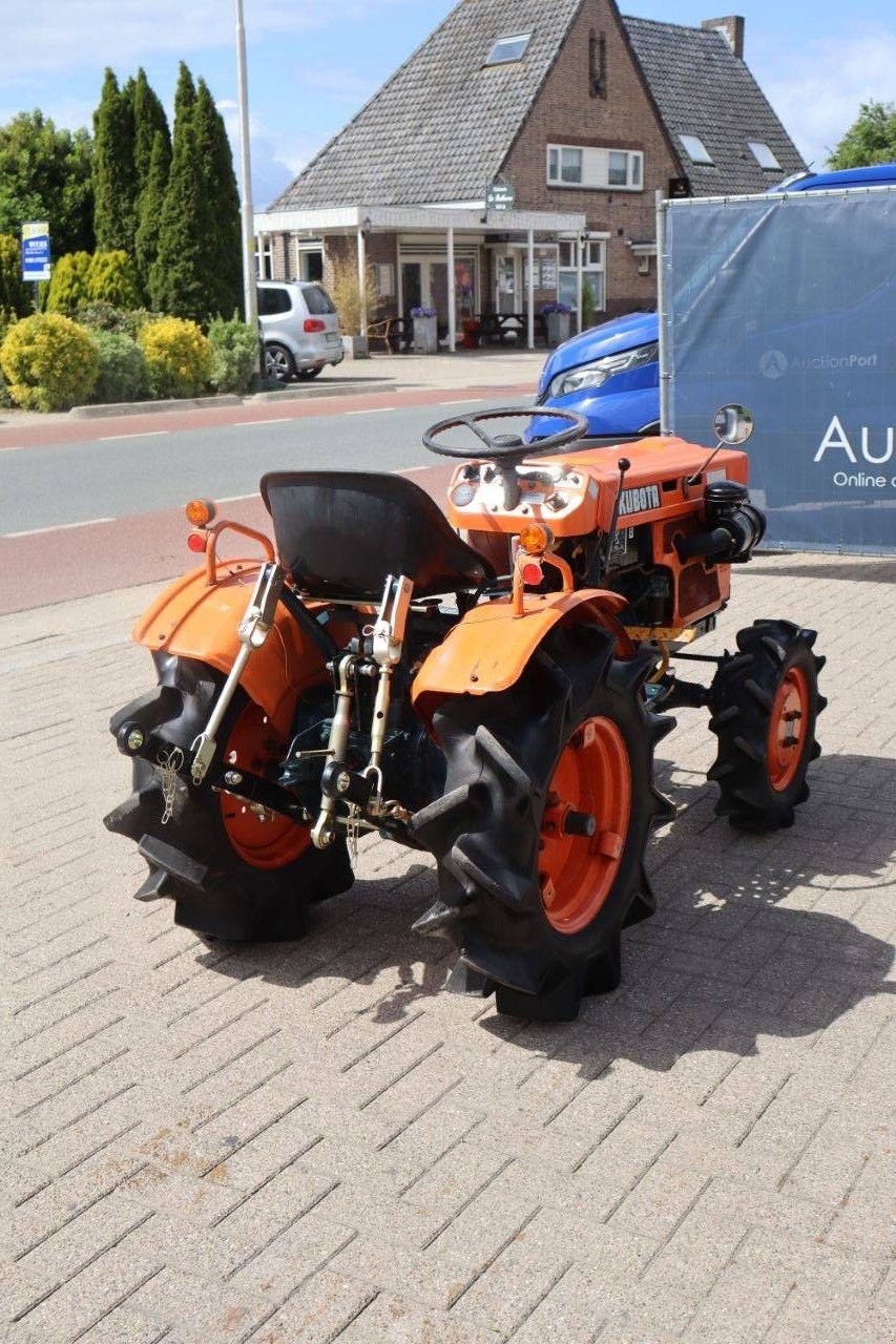 Traktor του τύπου Kubota B7001, Gebrauchtmaschine σε Antwerpen (Φωτογραφία 7)