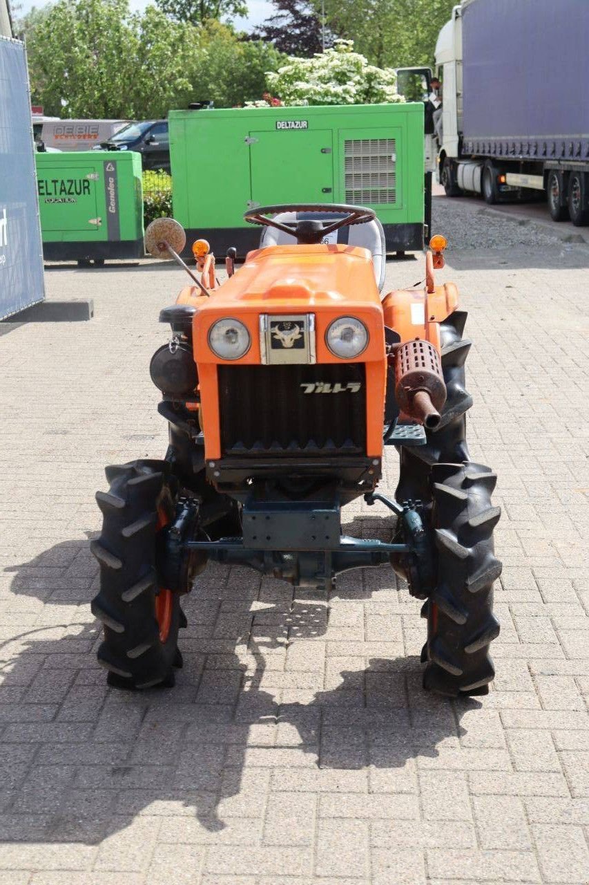 Traktor του τύπου Kubota B7001, Gebrauchtmaschine σε Antwerpen (Φωτογραφία 9)