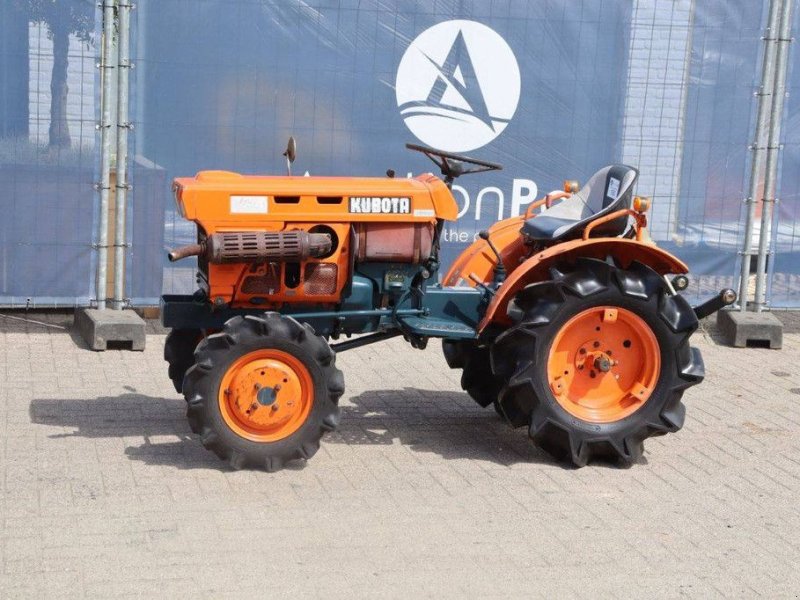 Traktor Türe ait Kubota B7001, Gebrauchtmaschine içinde Antwerpen (resim 1)