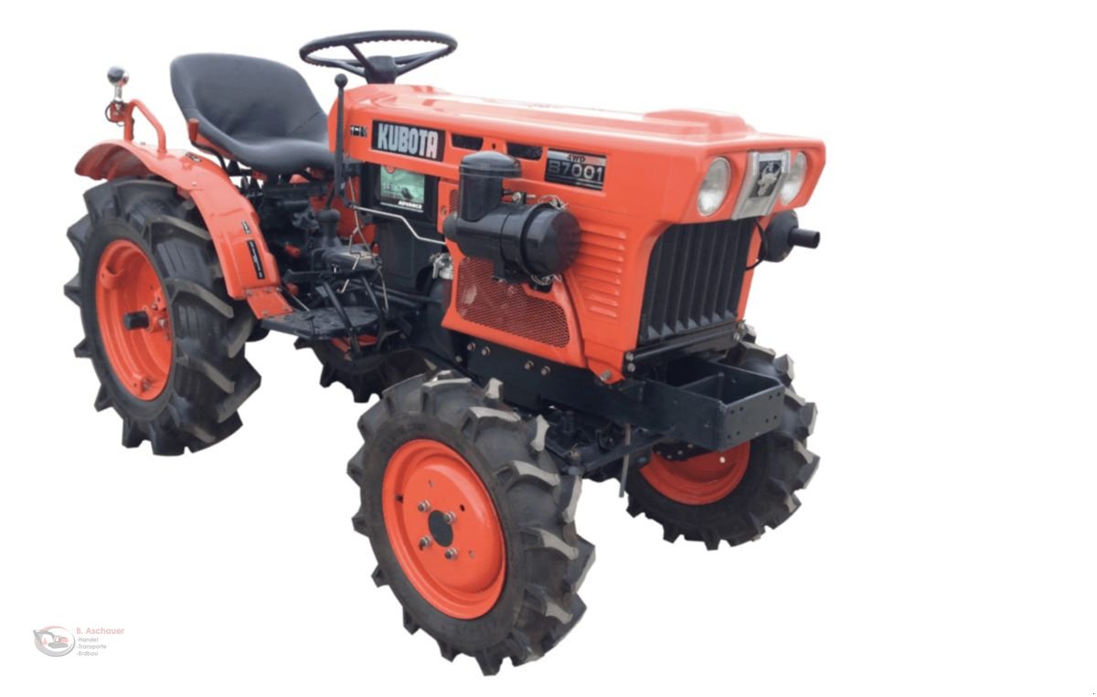 Traktor des Typs Kubota B7001, Gebrauchtmaschine in Dimbach (Bild 4)