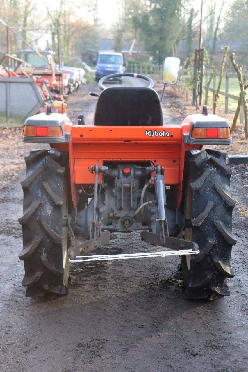 Traktor от тип Kubota GL-21, Gebrauchtmaschine в Antwerpen (Снимка 5)