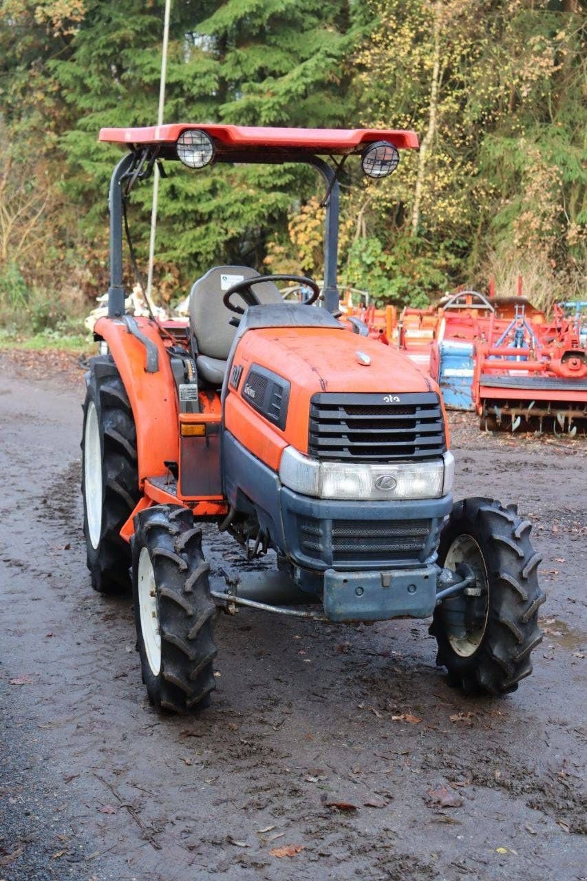 Traktor от тип Kubota KL27, Gebrauchtmaschine в Antwerpen (Снимка 8)