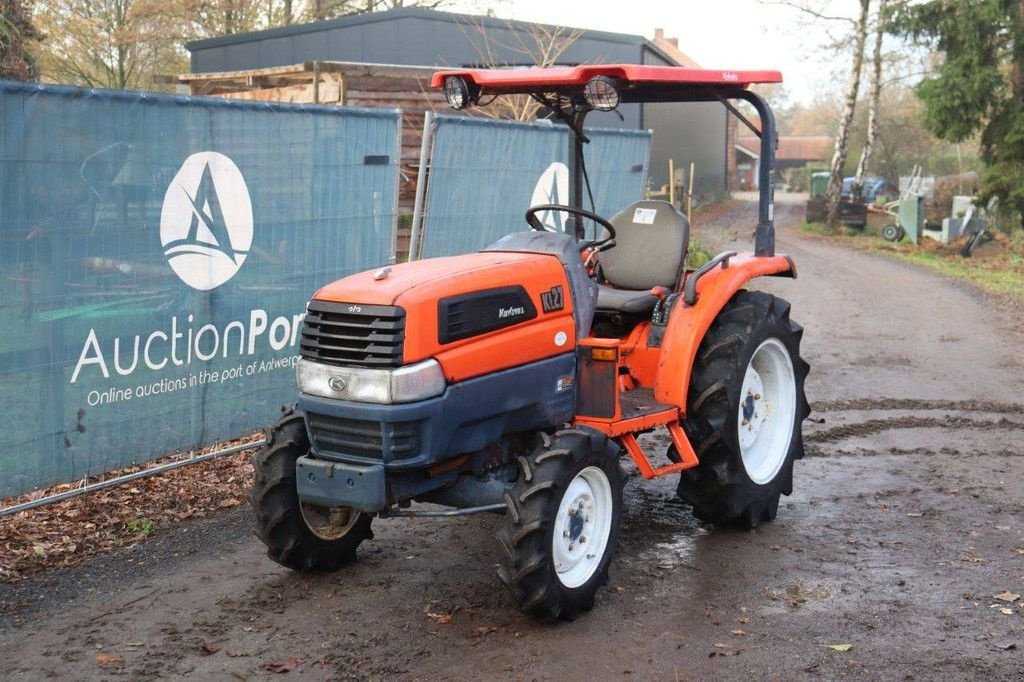 Traktor от тип Kubota KL27, Gebrauchtmaschine в Antwerpen (Снимка 10)