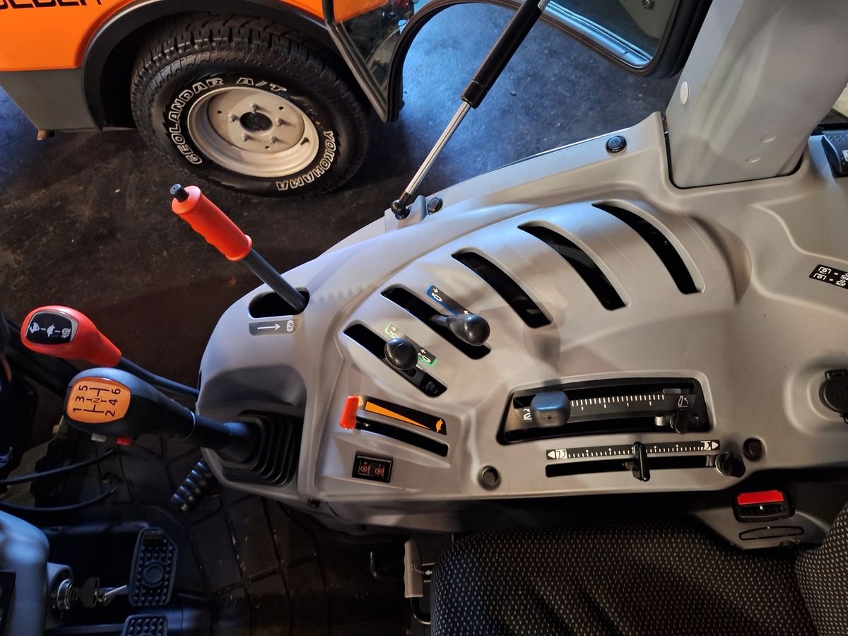 Traktor des Typs Kubota Kompakttraktor M5091 DTNQ, Neumaschine in Bergheim (Bild 11)