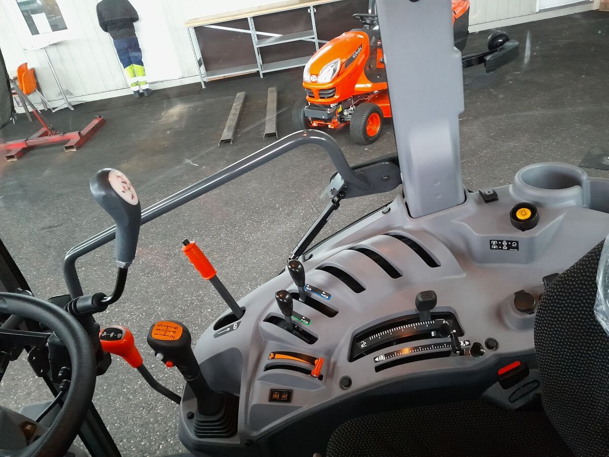 Traktor des Typs Kubota Kompakttraktor M5091 DTNQ, Neumaschine in Bergheim (Bild 8)