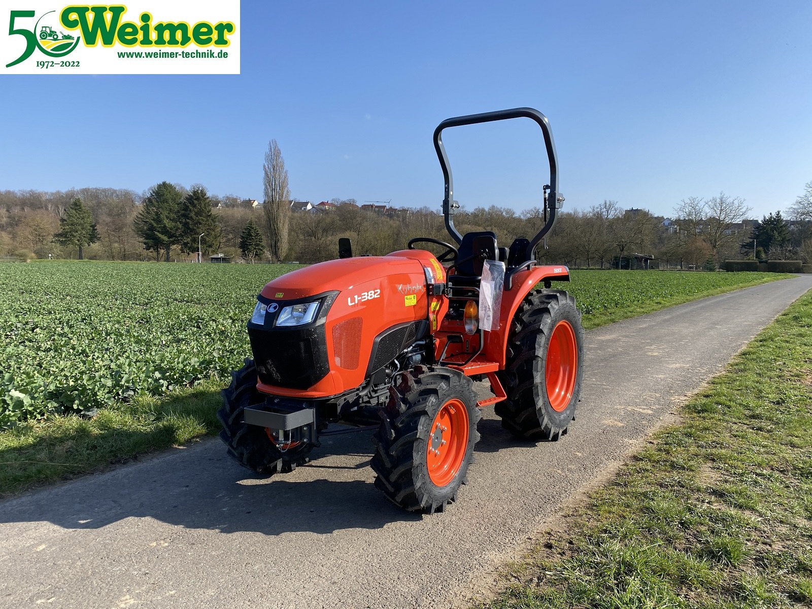 Traktor des Typs Kubota L 1 382, Neumaschine in Lollar, Ruttershausen (Bild 1)