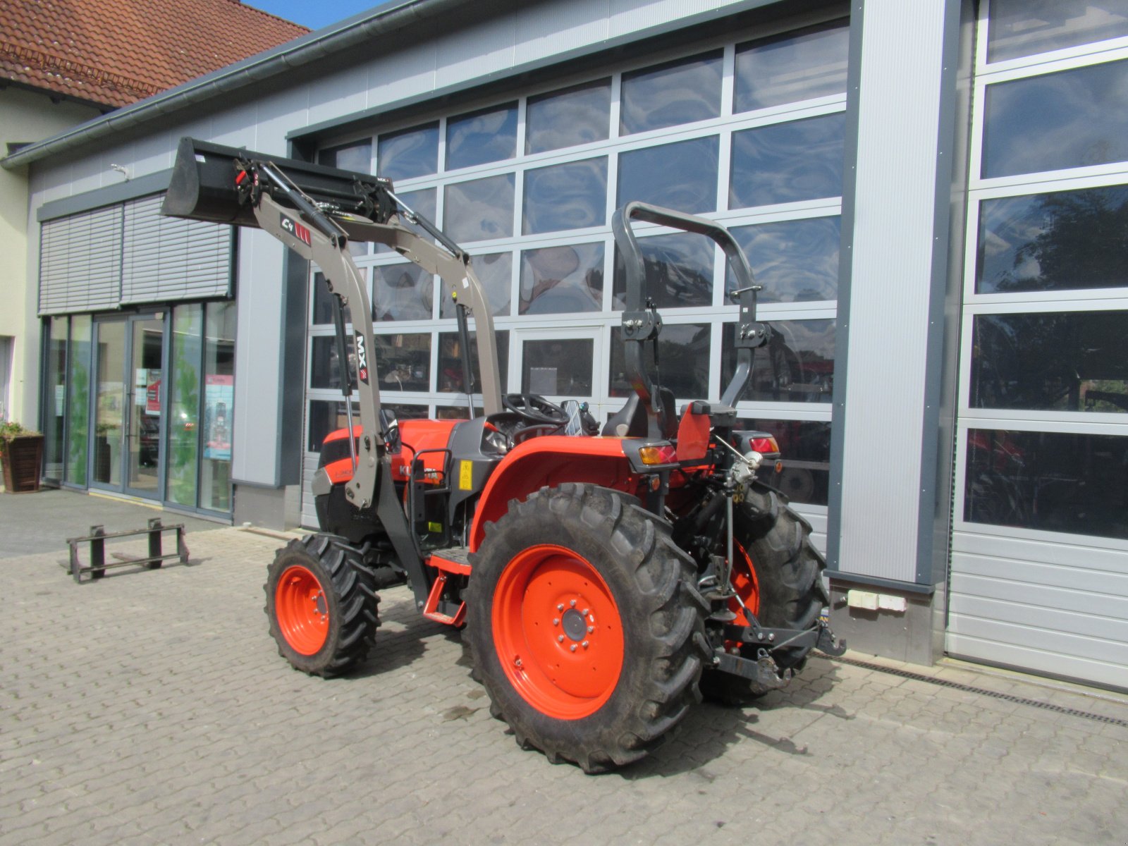 Traktor des Typs Kubota L 2501 DW, Gebrauchtmaschine in Waischenfeld (Bild 4)