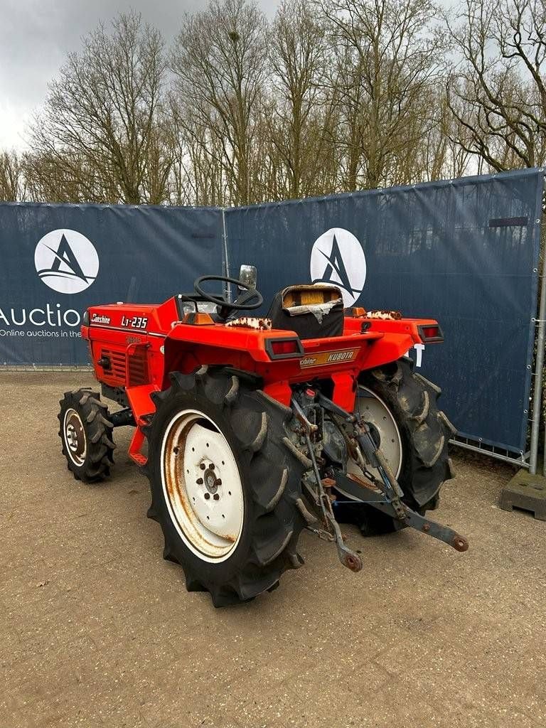 Traktor del tipo Kubota L1-235 P.S., Gebrauchtmaschine en Antwerpen (Imagen 2)