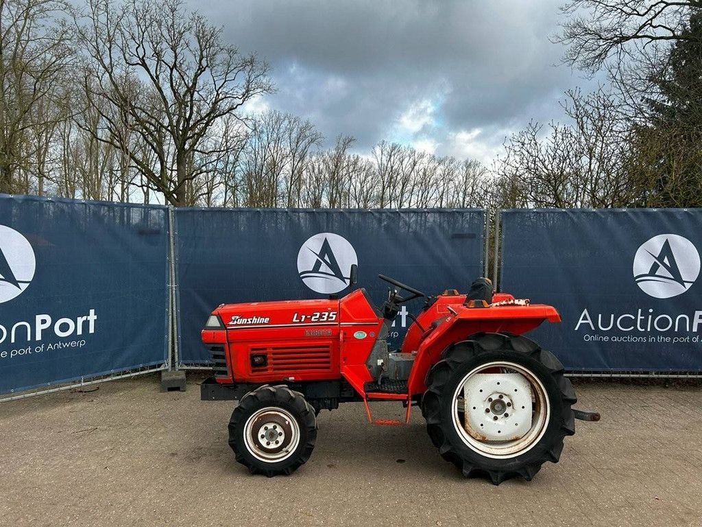 Traktor del tipo Kubota L1-235 P.S., Gebrauchtmaschine en Antwerpen (Imagen 1)