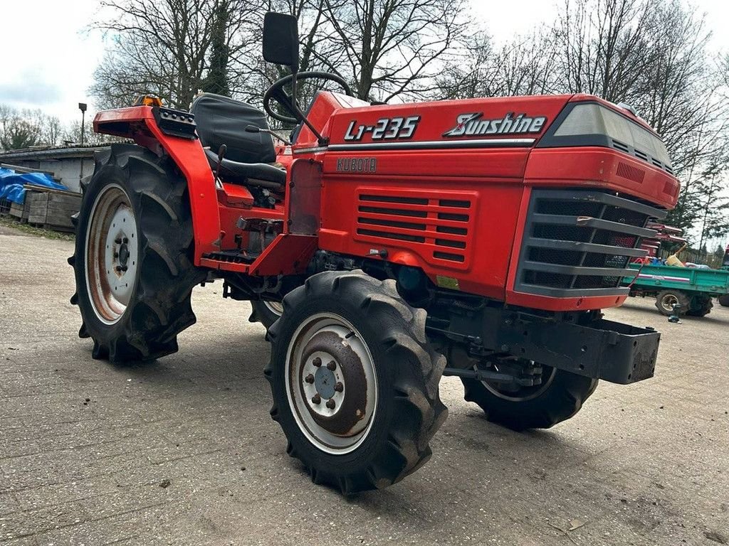 Traktor des Typs Kubota L1-235 P.S., Gebrauchtmaschine in Antwerpen (Bild 5)