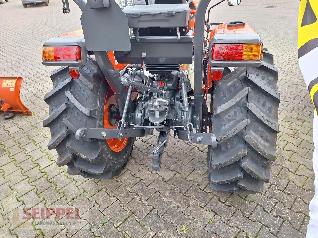 Traktor typu Kubota L1-382 DW EC, Neumaschine v Groß-Umstadt (Obrázek 3)