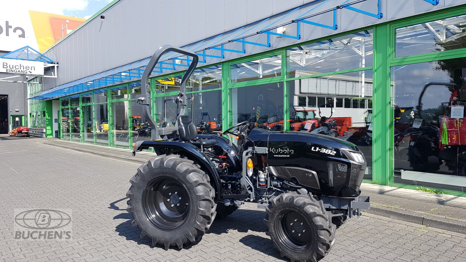 Traktor типа Kubota L1-382 Hydrostat-Sonderfarbe, Neumaschine в Olpe (Фотография 9)