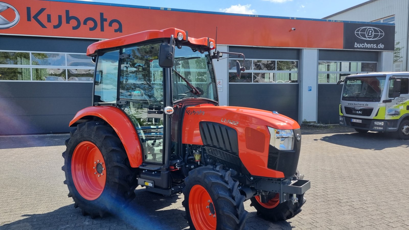 Traktor des Typs Kubota L1-522 CAB ab 0,99%, Neumaschine in Olpe (Bild 10)