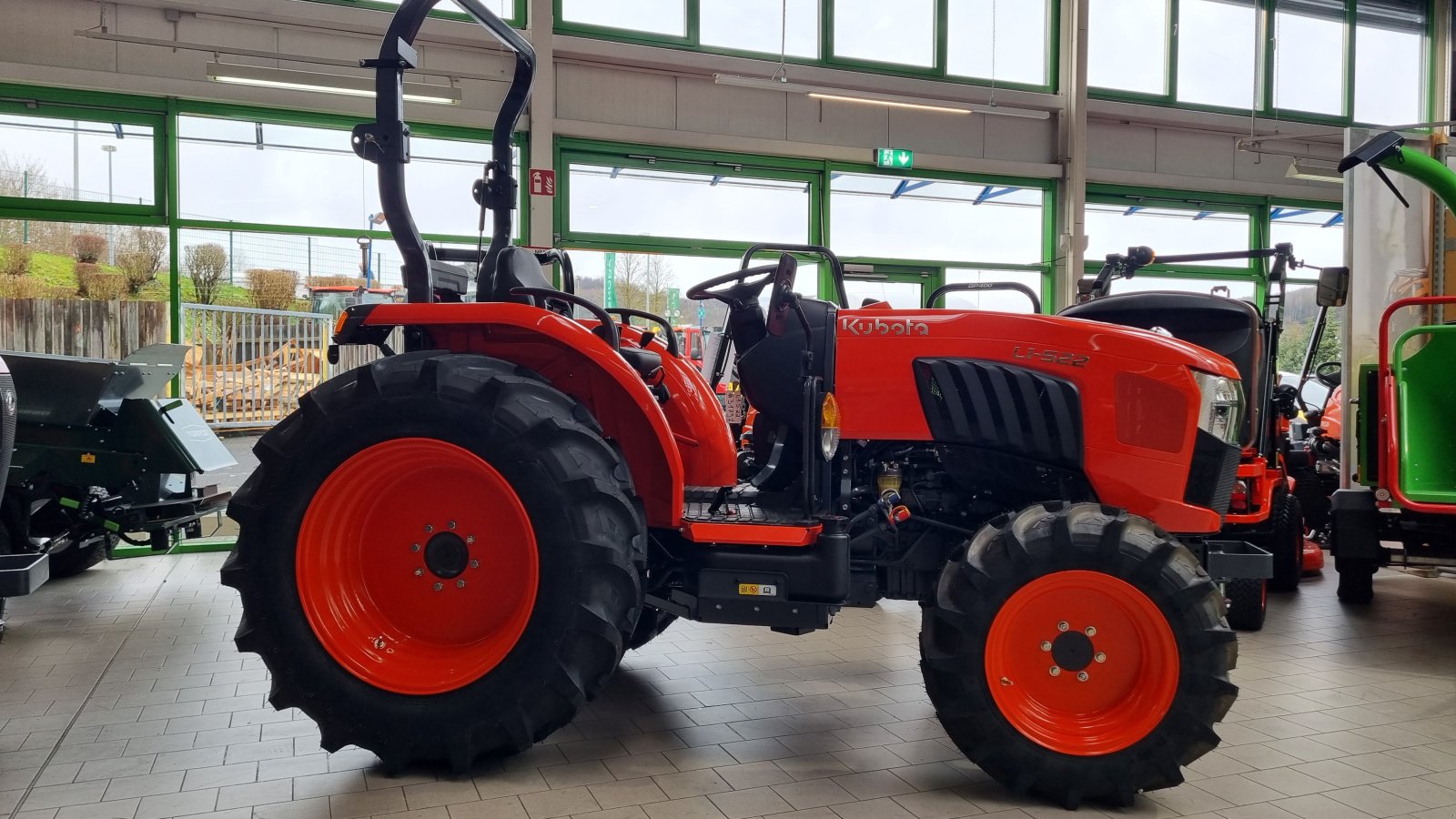 Traktor des Typs Kubota L1-522 ROPS ab 0,99%, Neumaschine in Olpe (Bild 5)