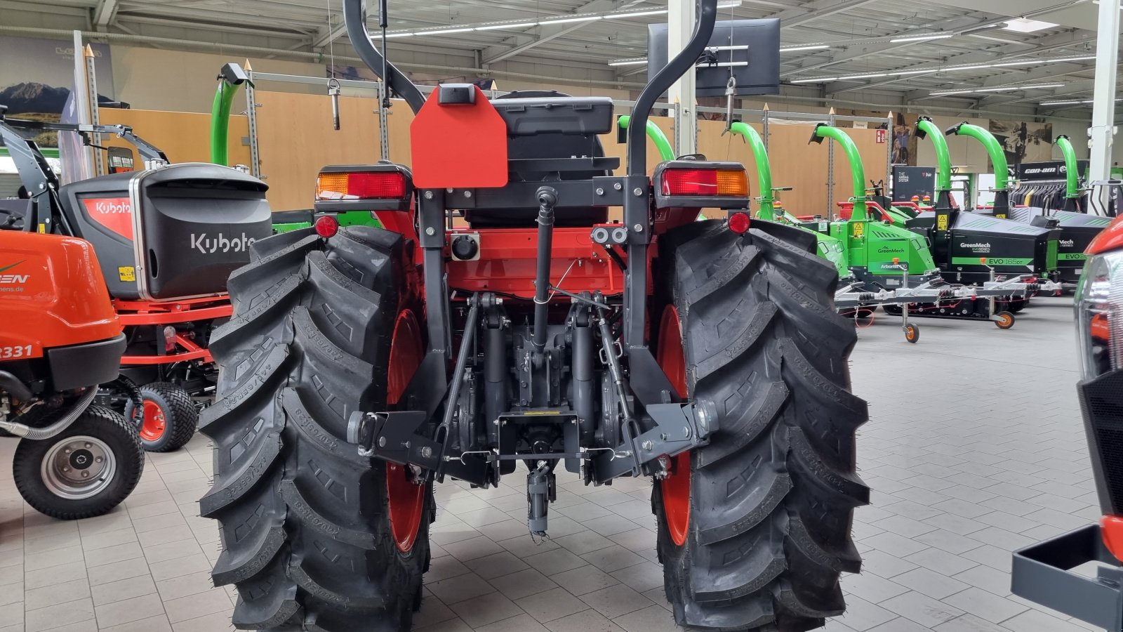 Traktor des Typs Kubota L1-522 ROPS ab 0,99%, Neumaschine in Olpe (Bild 13)