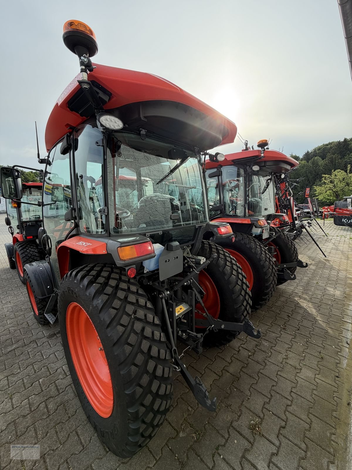 Traktor типа Kubota L2-452 DHC, Gebrauchtmaschine в Erlbach (Фотография 2)