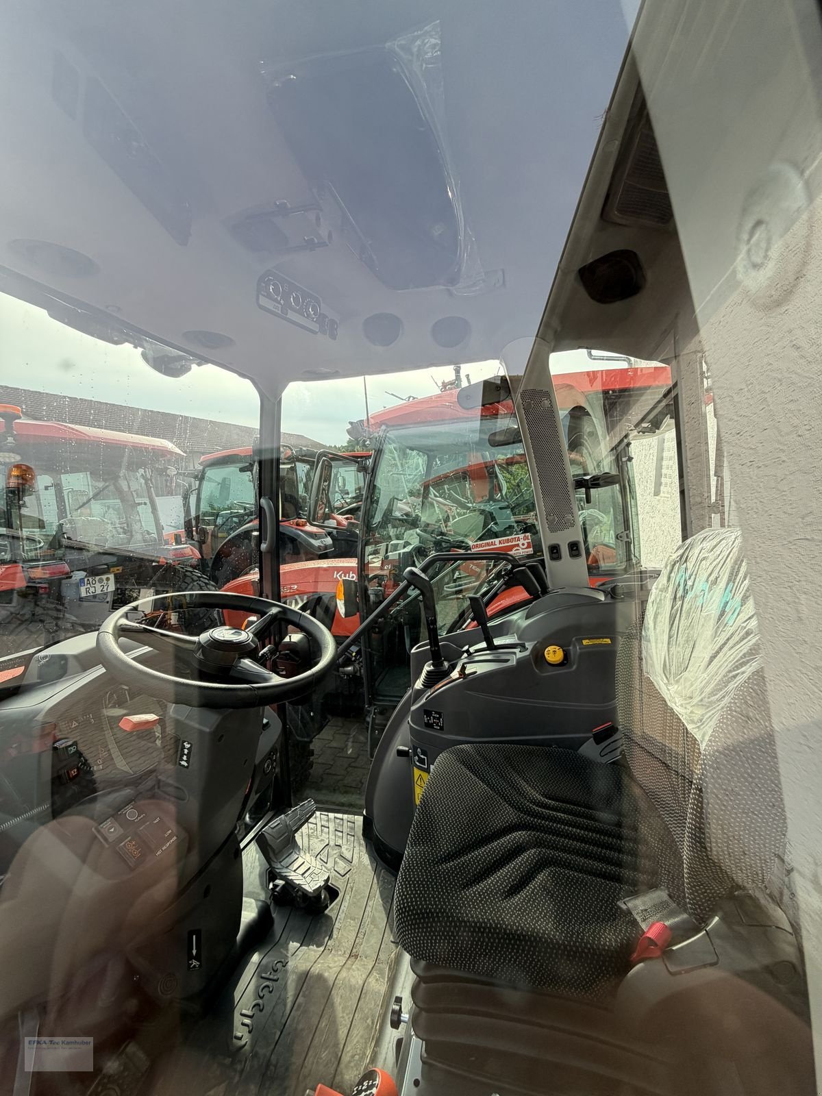 Traktor типа Kubota L2-452 DHC, Gebrauchtmaschine в Erlbach (Фотография 4)