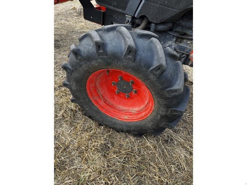 Traktor des Typs Kubota L4100, Gebrauchtmaschine in PLUMELEC (Bild 8)