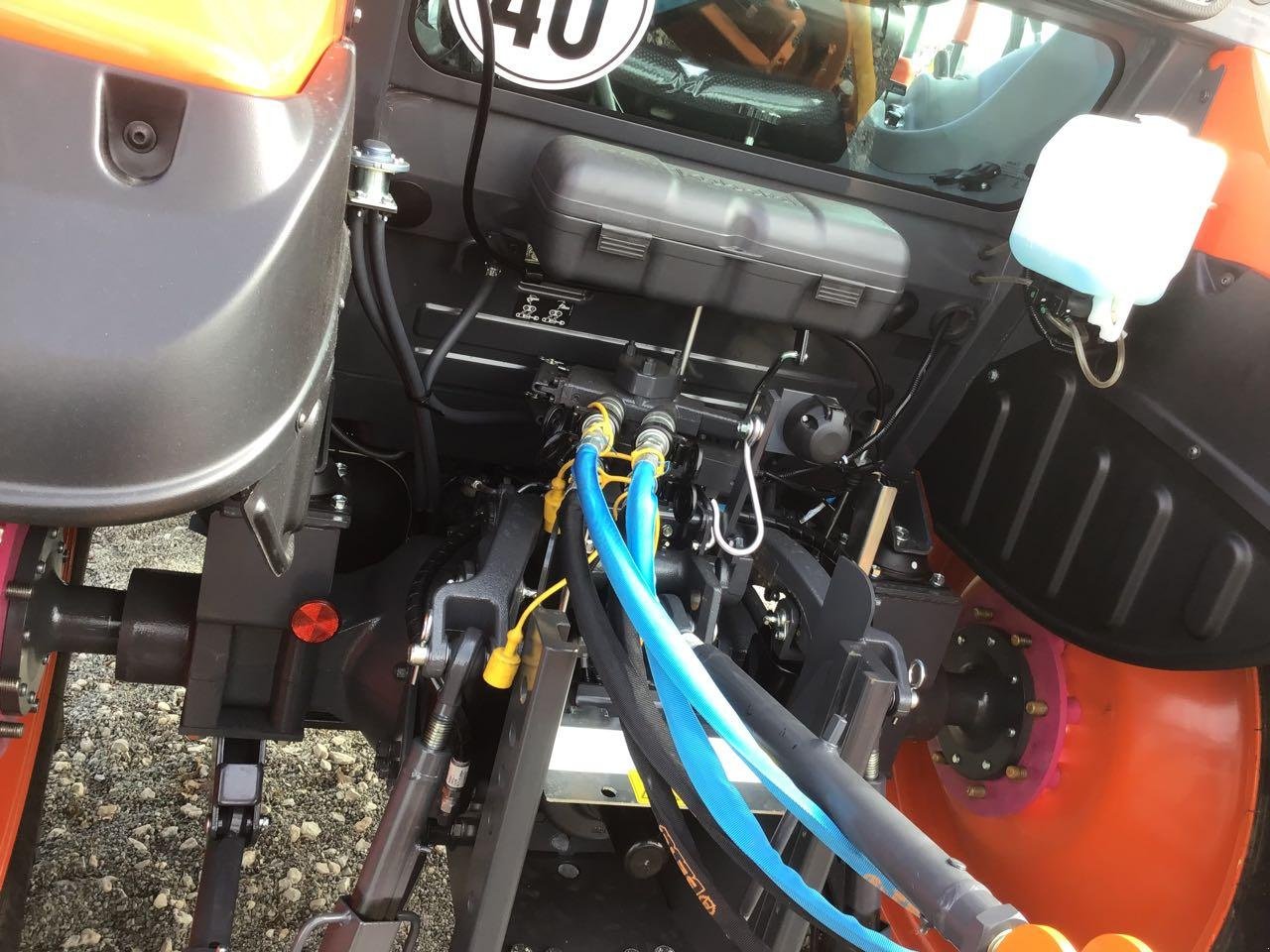 Traktor του τύπου Kubota M 4063 DTHQ18 EC KABINE, Neumaschine σε Burgbernheim (Φωτογραφία 8)