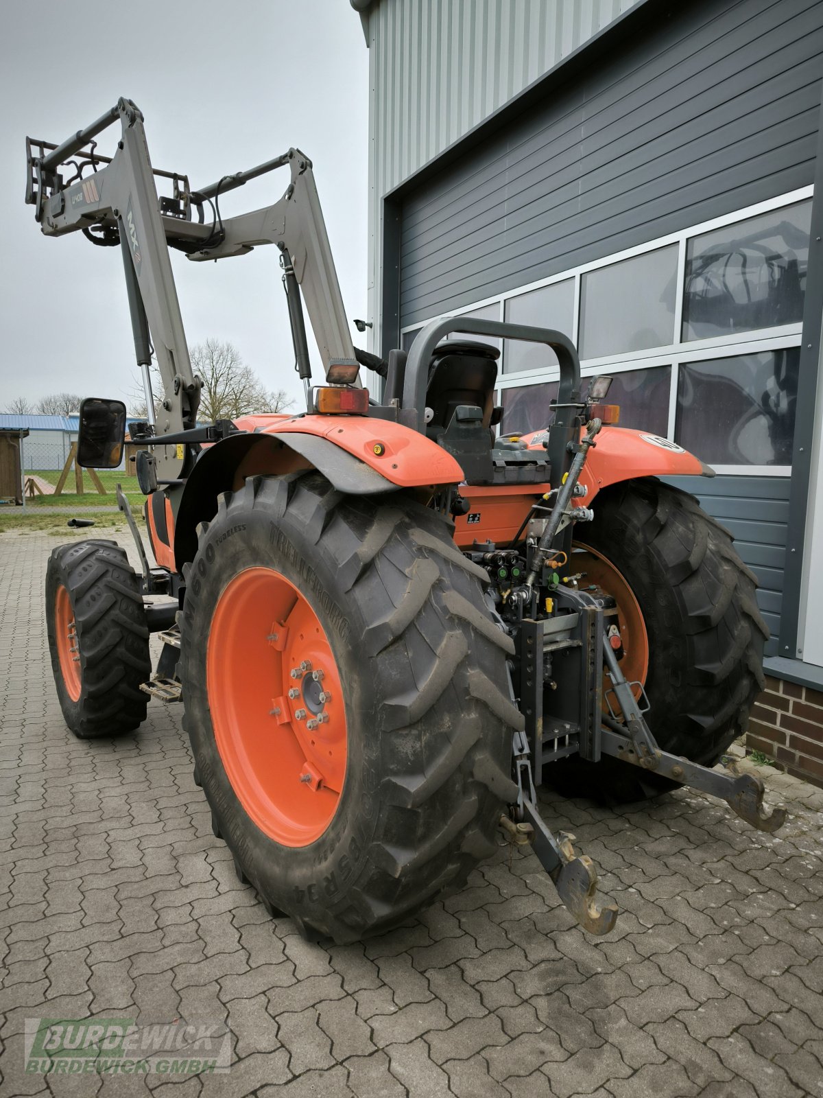 Traktor des Typs Kubota M 5091 Rops, Gebrauchtmaschine in Lamstedt (Bild 4)