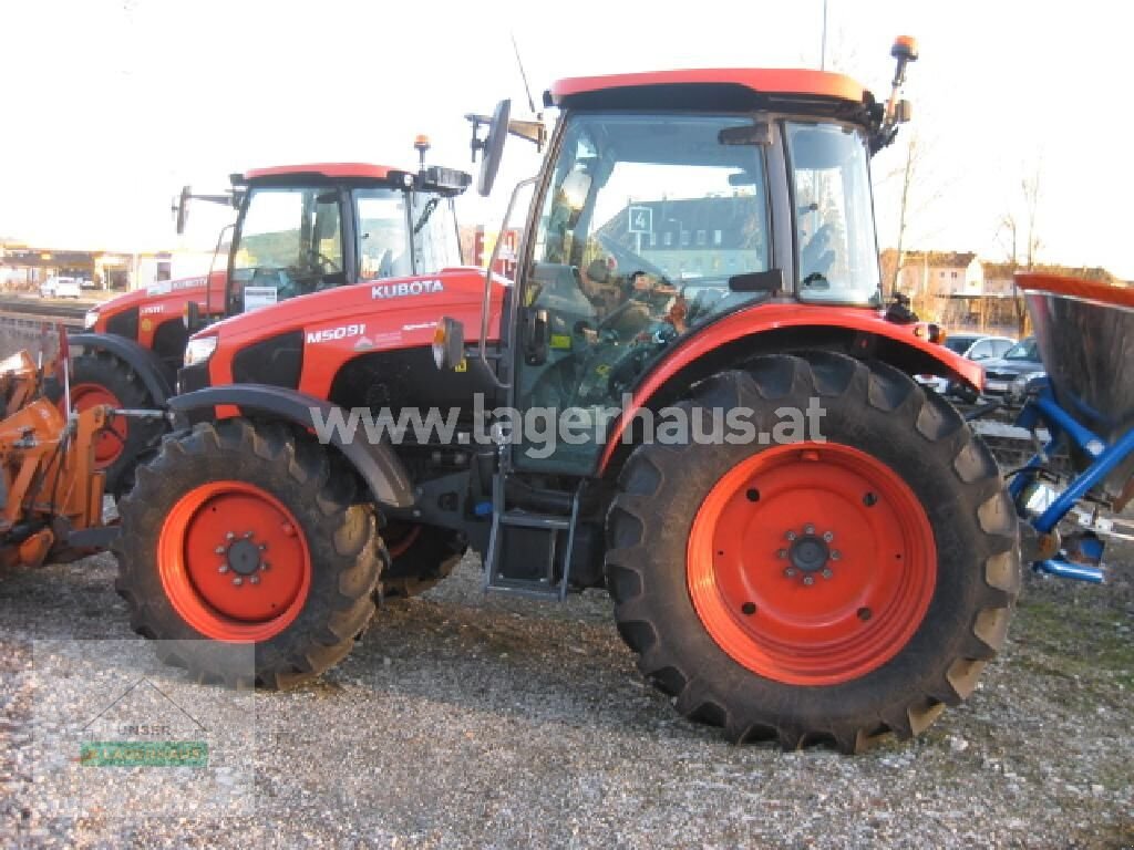 Traktor des Typs Kubota M 5091, Gebrauchtmaschine in Ottensheim (Bild 3)