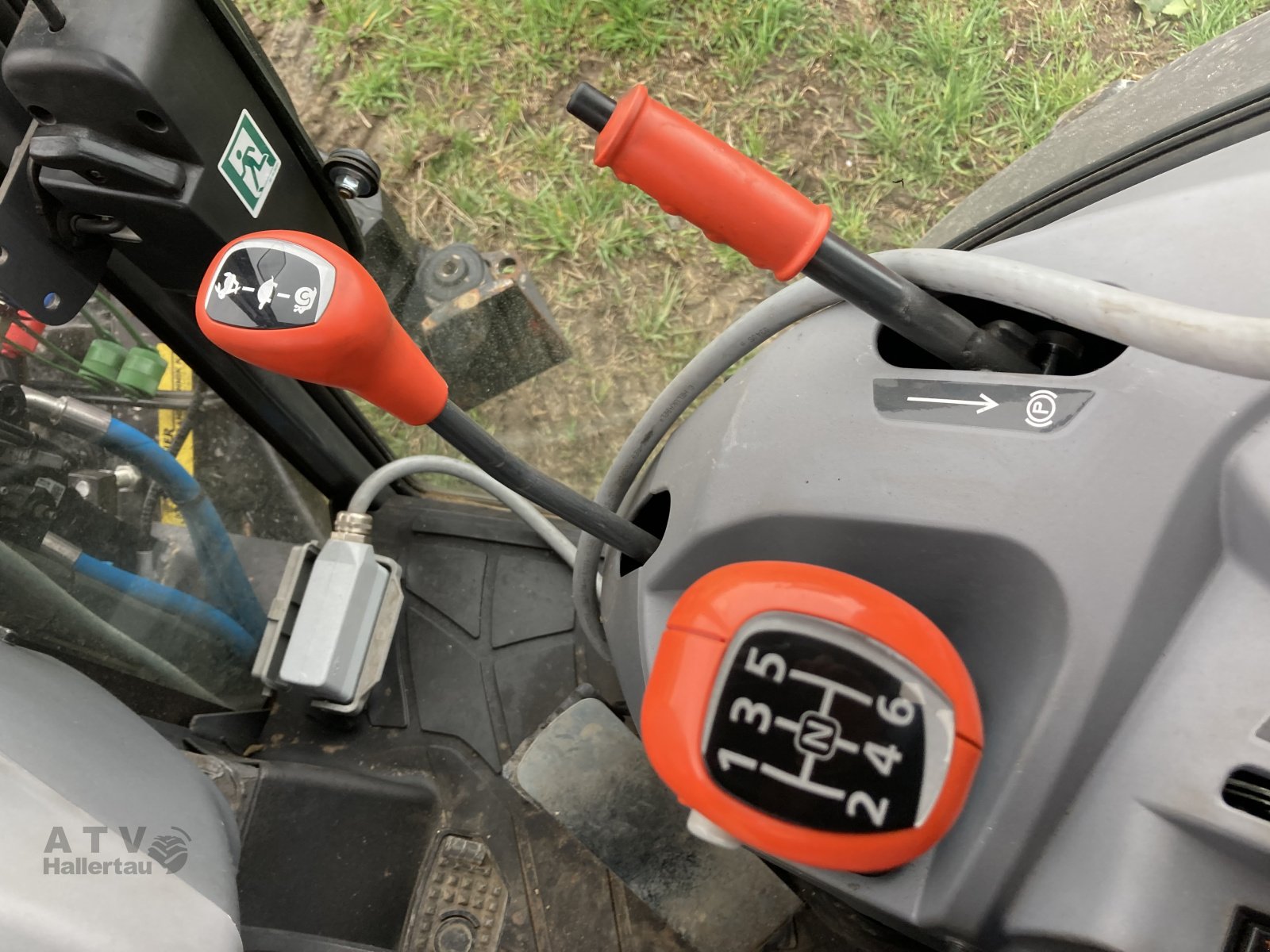 Traktor des Typs Kubota M 5091N Hopfen, Neumaschine in Schweitenkirchen (Bild 3)