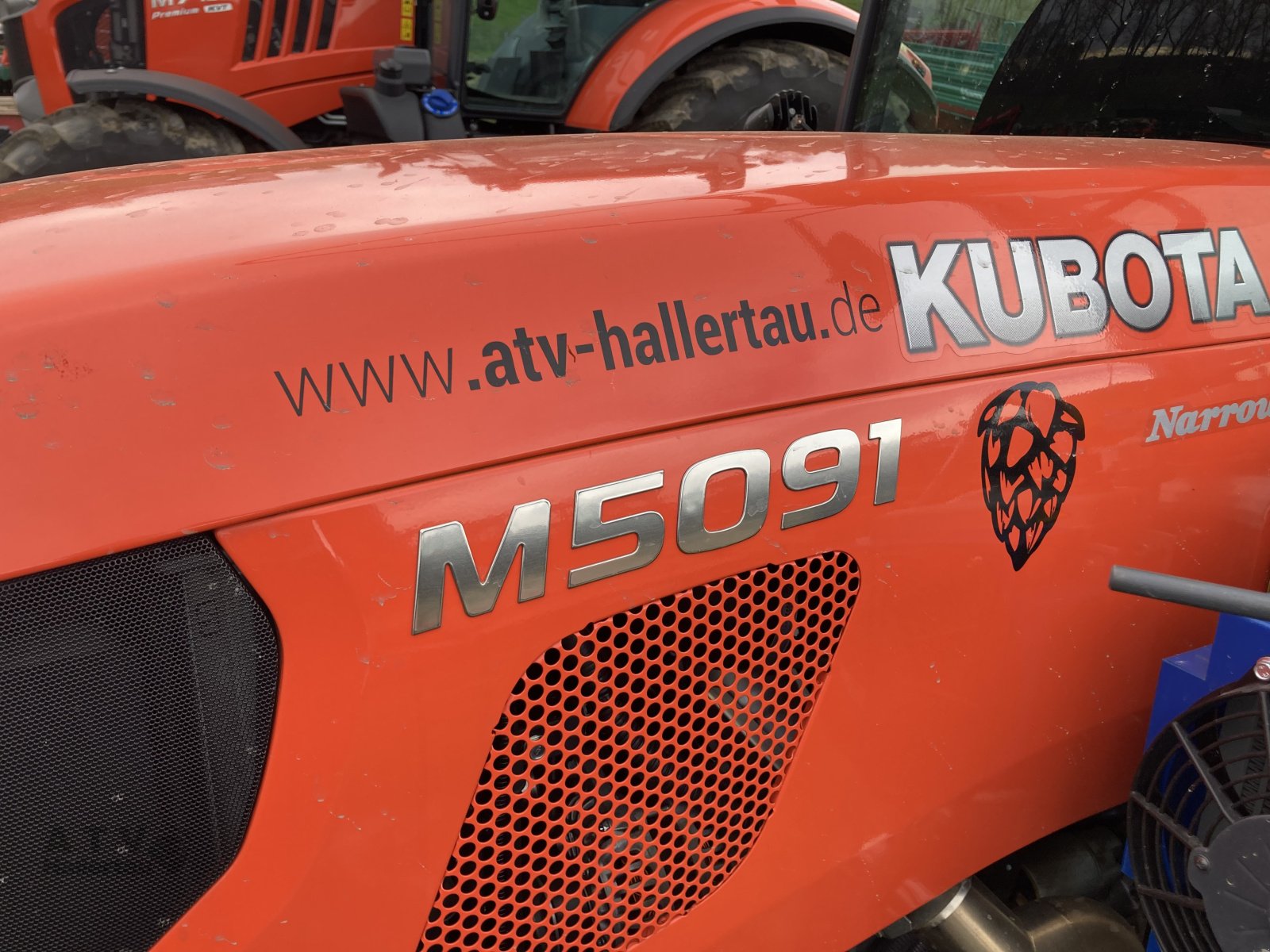 Traktor des Typs Kubota M 5091N Hopfen, Neumaschine in Schweitenkirchen (Bild 9)