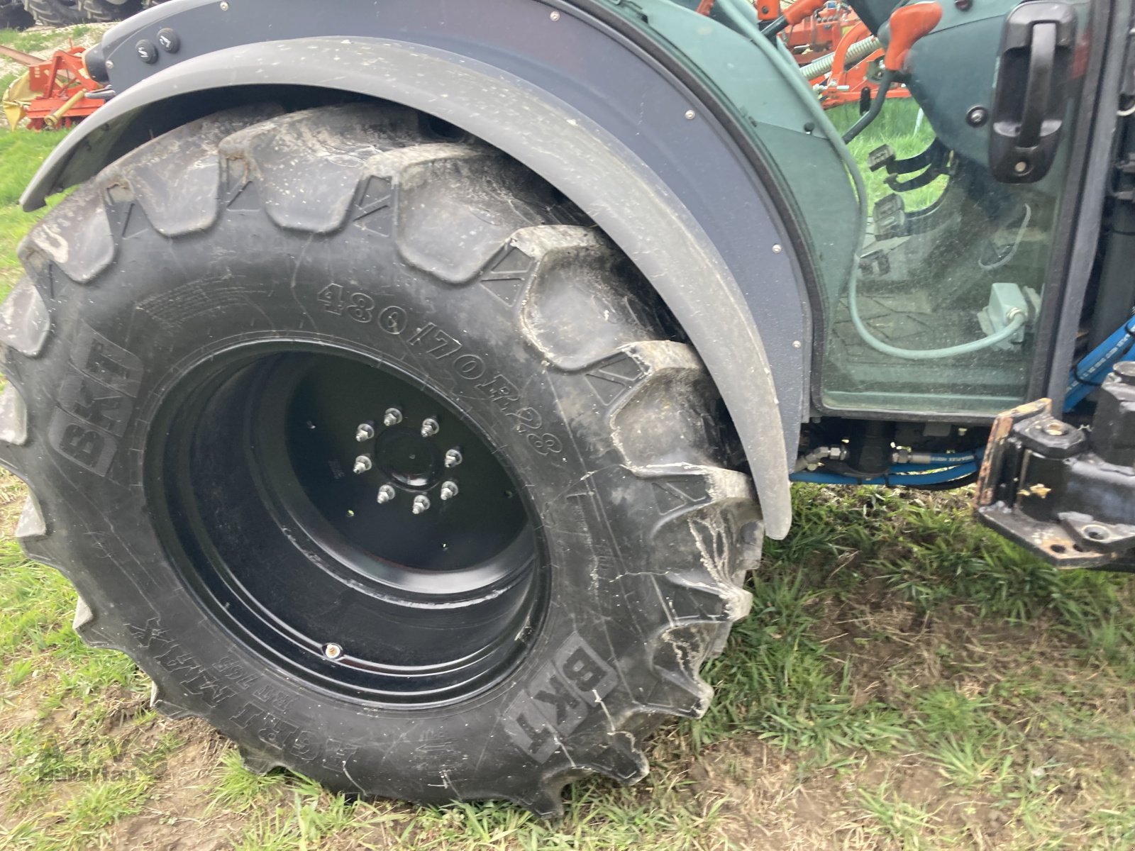 Traktor van het type Kubota M 5091N Hopfen, Neumaschine in Schweitenkirchen (Foto 15)