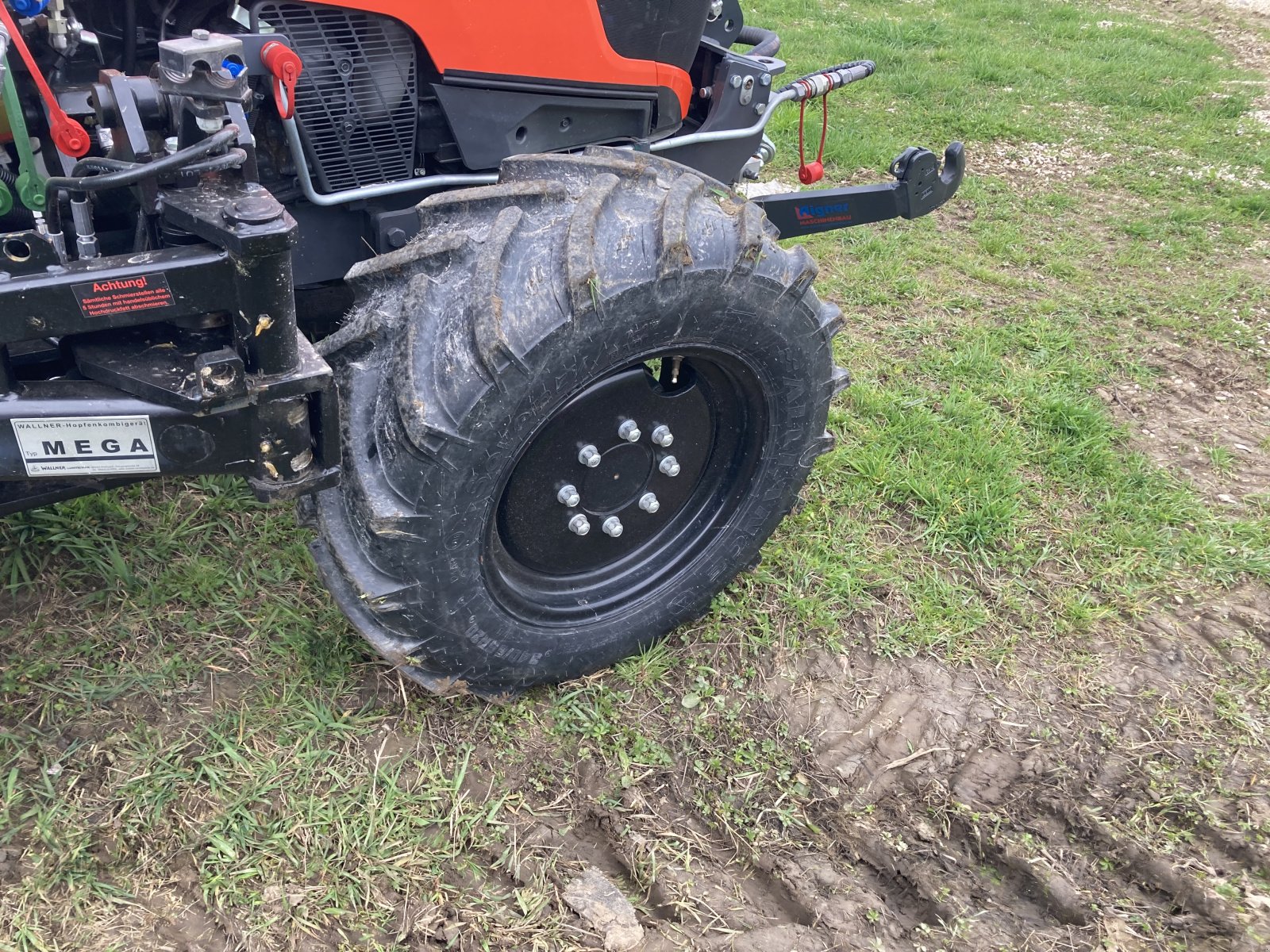 Traktor des Typs Kubota M 5091N Hopfen, Neumaschine in Schweitenkirchen (Bild 18)