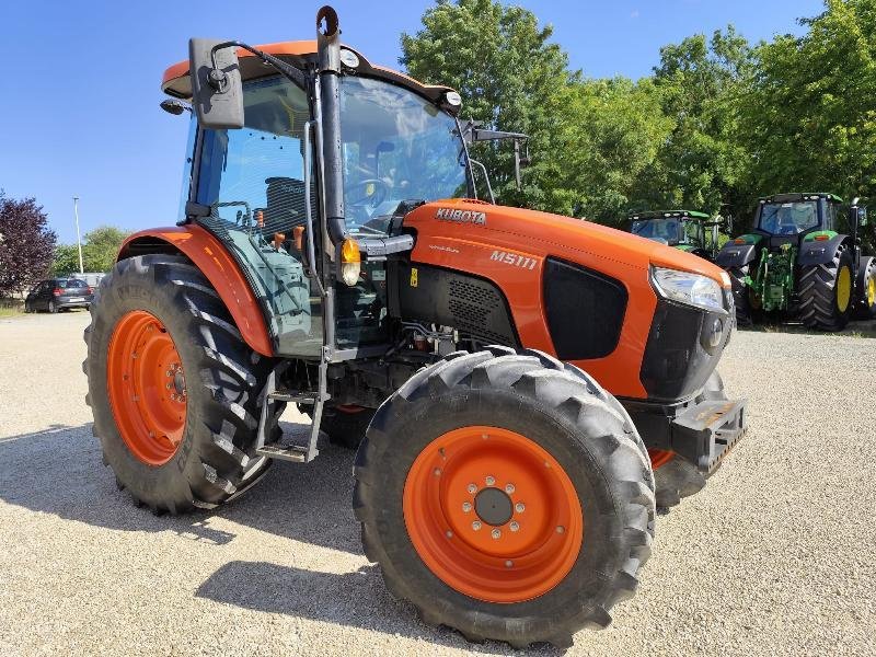 Traktor типа Kubota M 5111, Gebrauchtmaschine в CHAUMESNIL (Фотография 1)